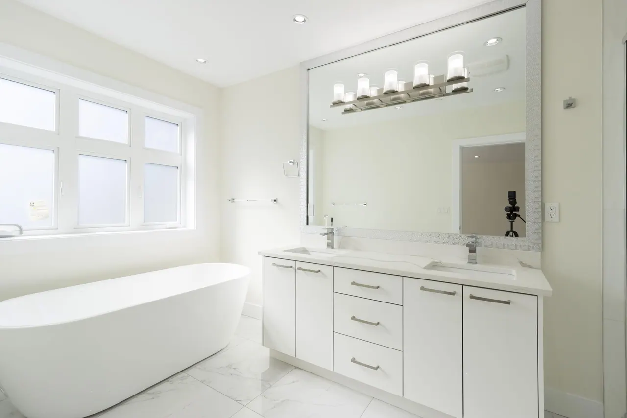 Ensuite